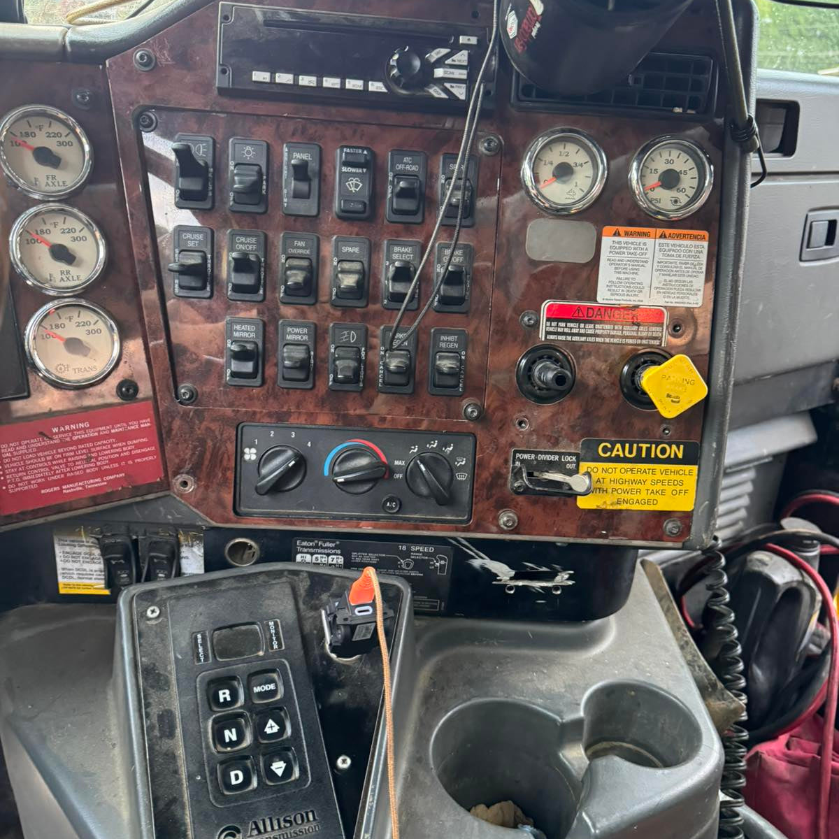 2017 International 5900i Quint-Axle Dump Truck