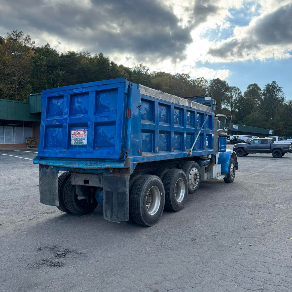 2009 Peterbilt 367 Tri-Axle Dump Truck
