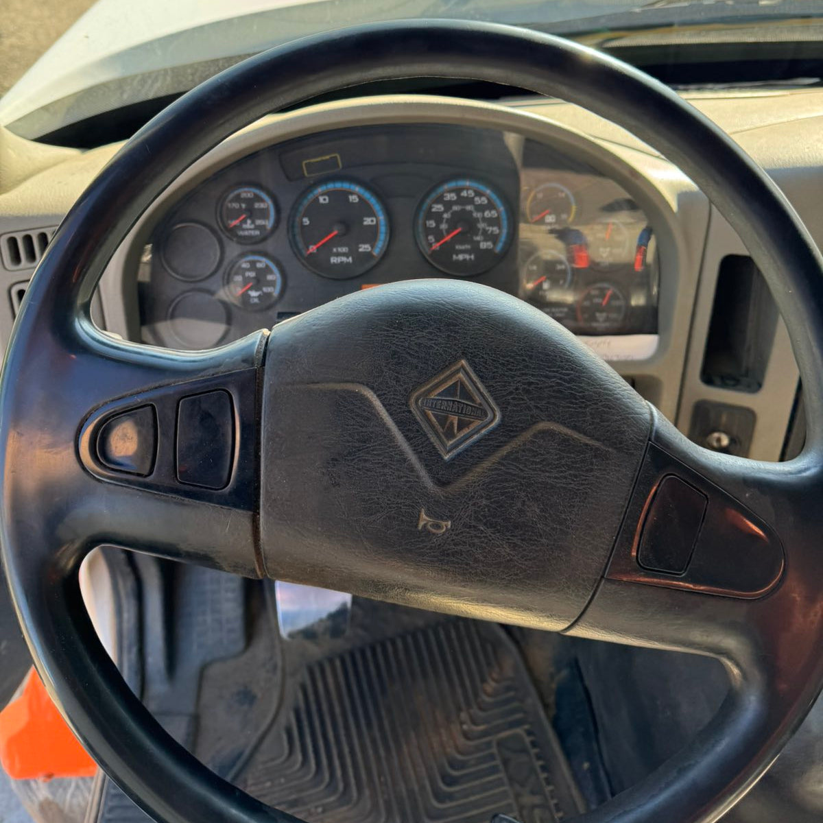 2013 International Work Star 7600 Tri-Axle Dump Truck