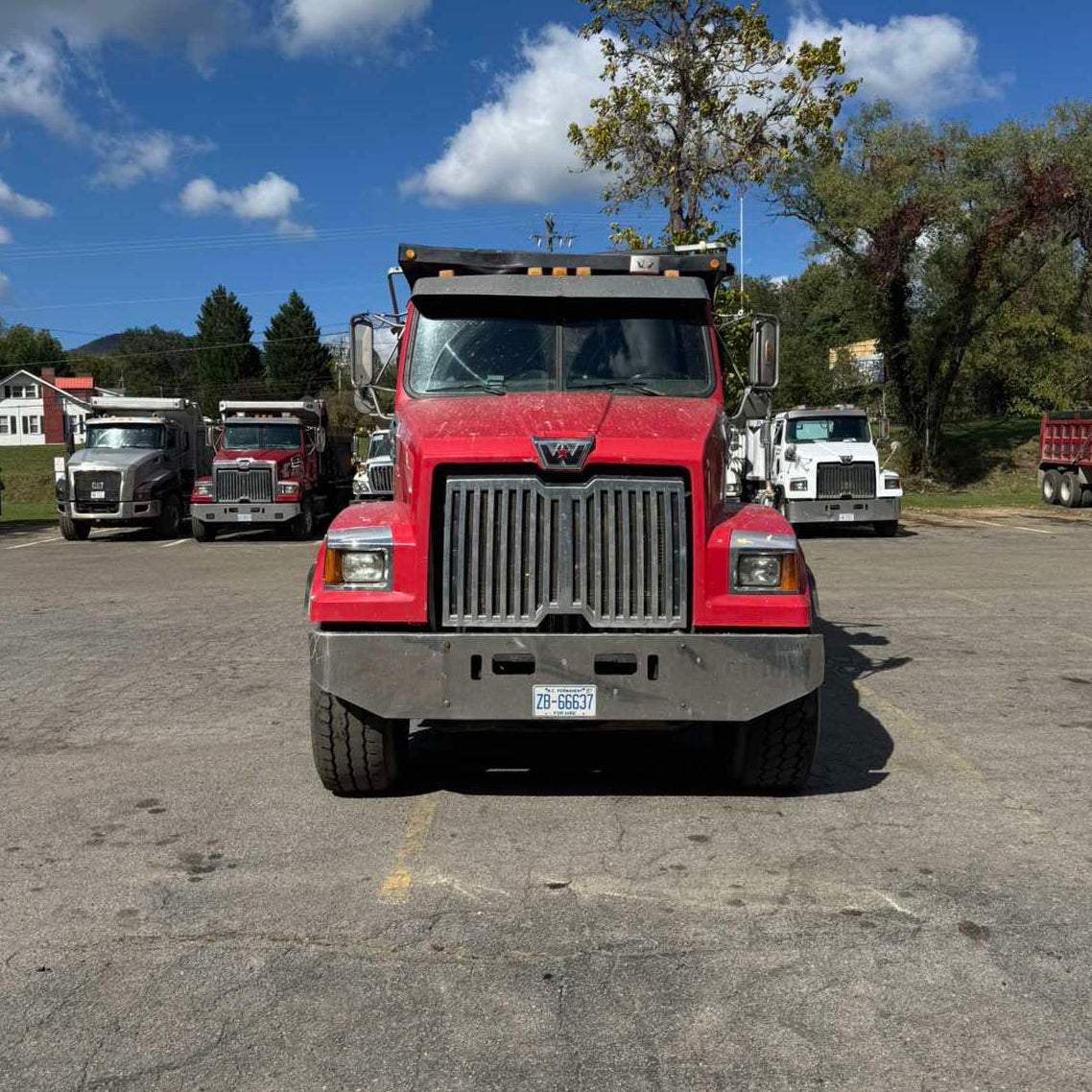 2017 Western Star 4700SF PRL-14T Quad-Axle Dump Truck