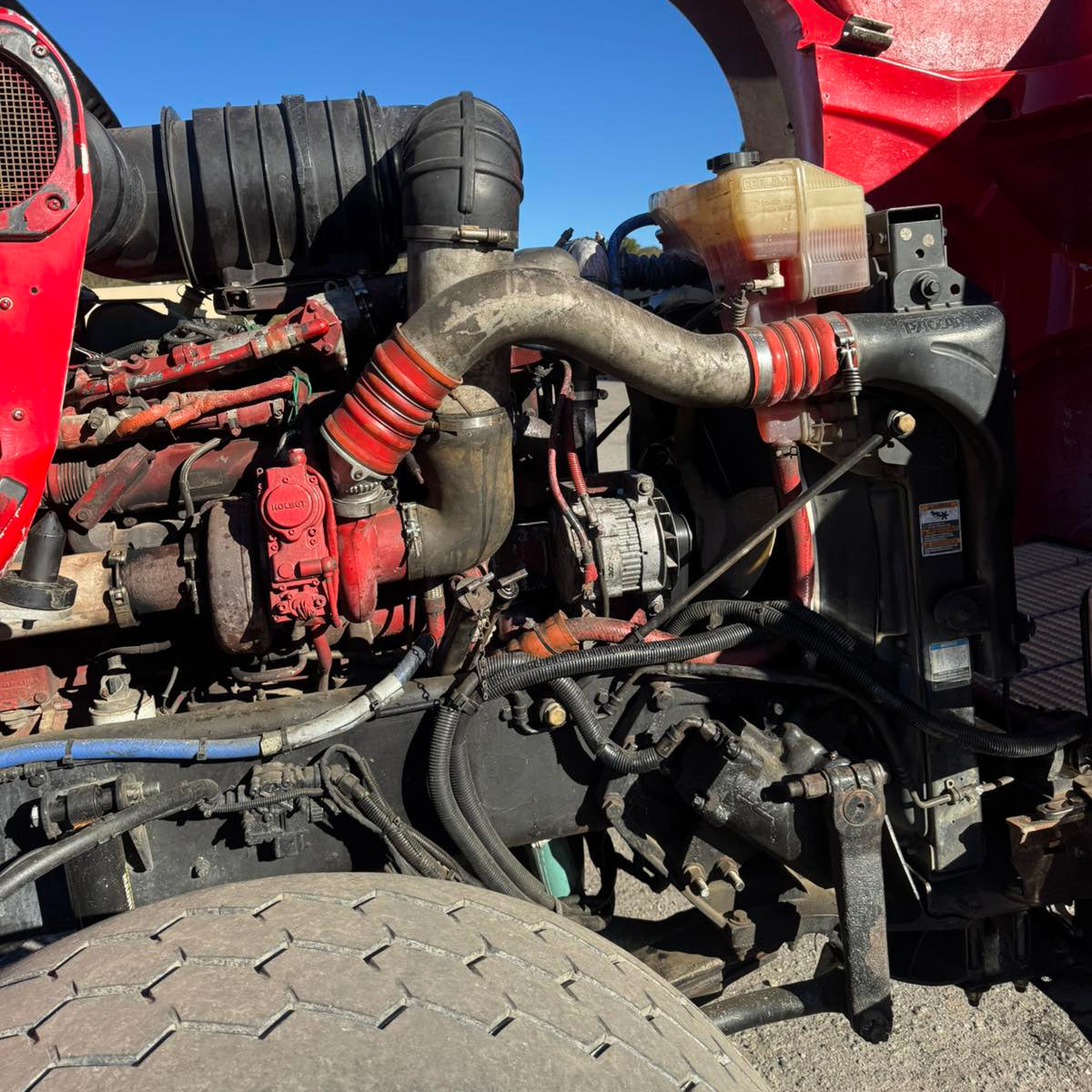 2012 Kenworth T800 Tri-Axle Dump Truck