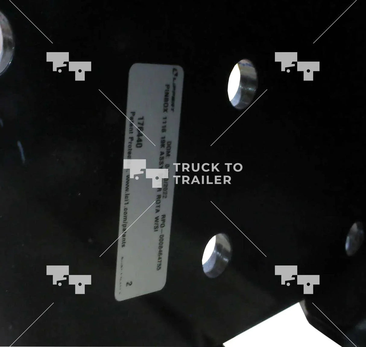 176440 Curt Rota-Flex Wheel Pin Box - Truck To Trailer