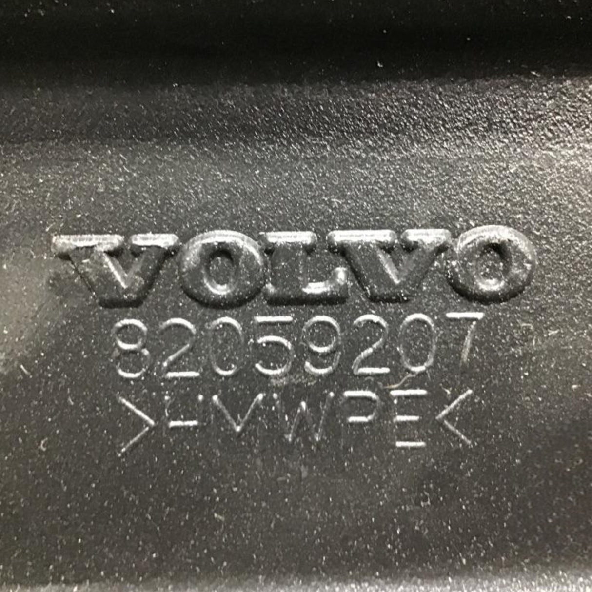 82059207 Genuine Volvo Splash Shield