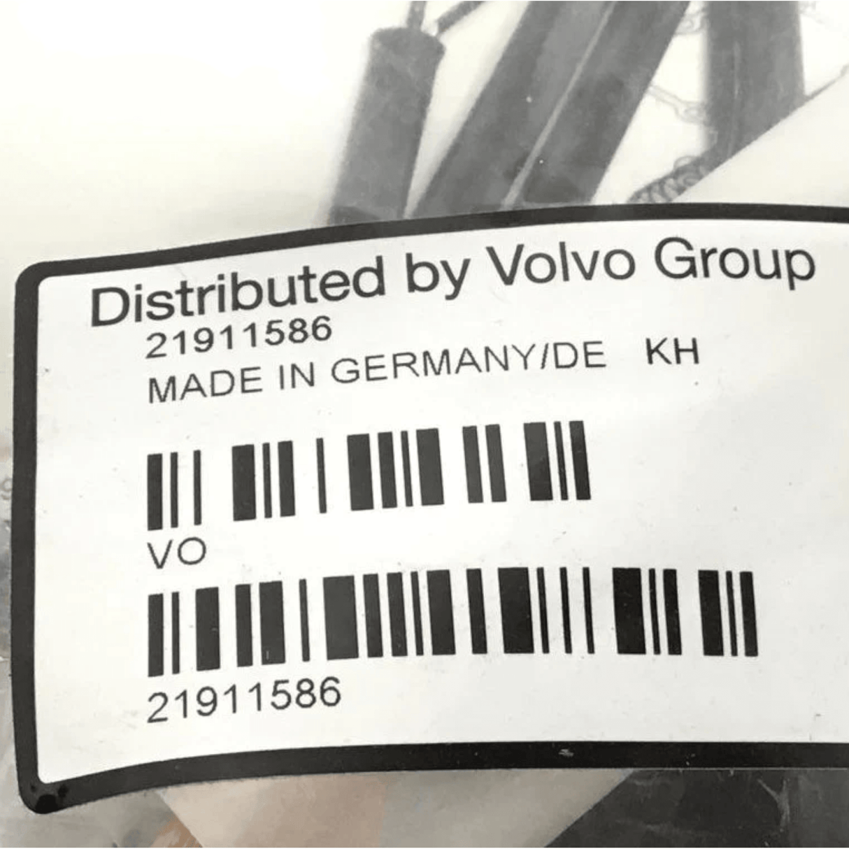 21911586 Genuine Volvo Pass-Through - Truck To Trailer