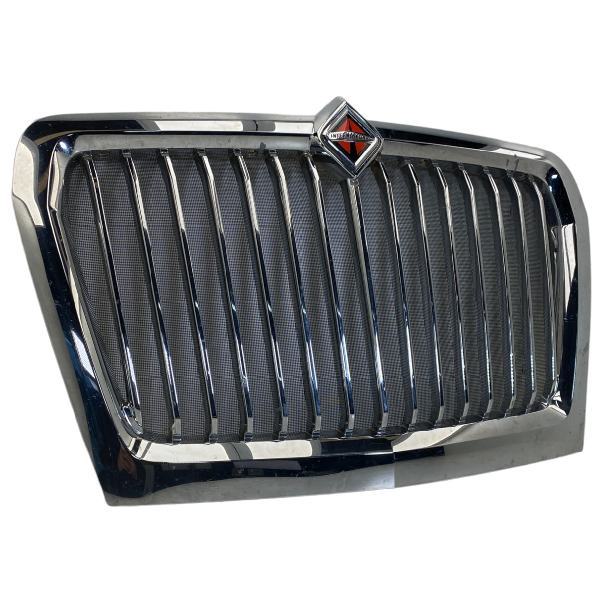 4046477C3 Genuine International Chrome Surround Grille.