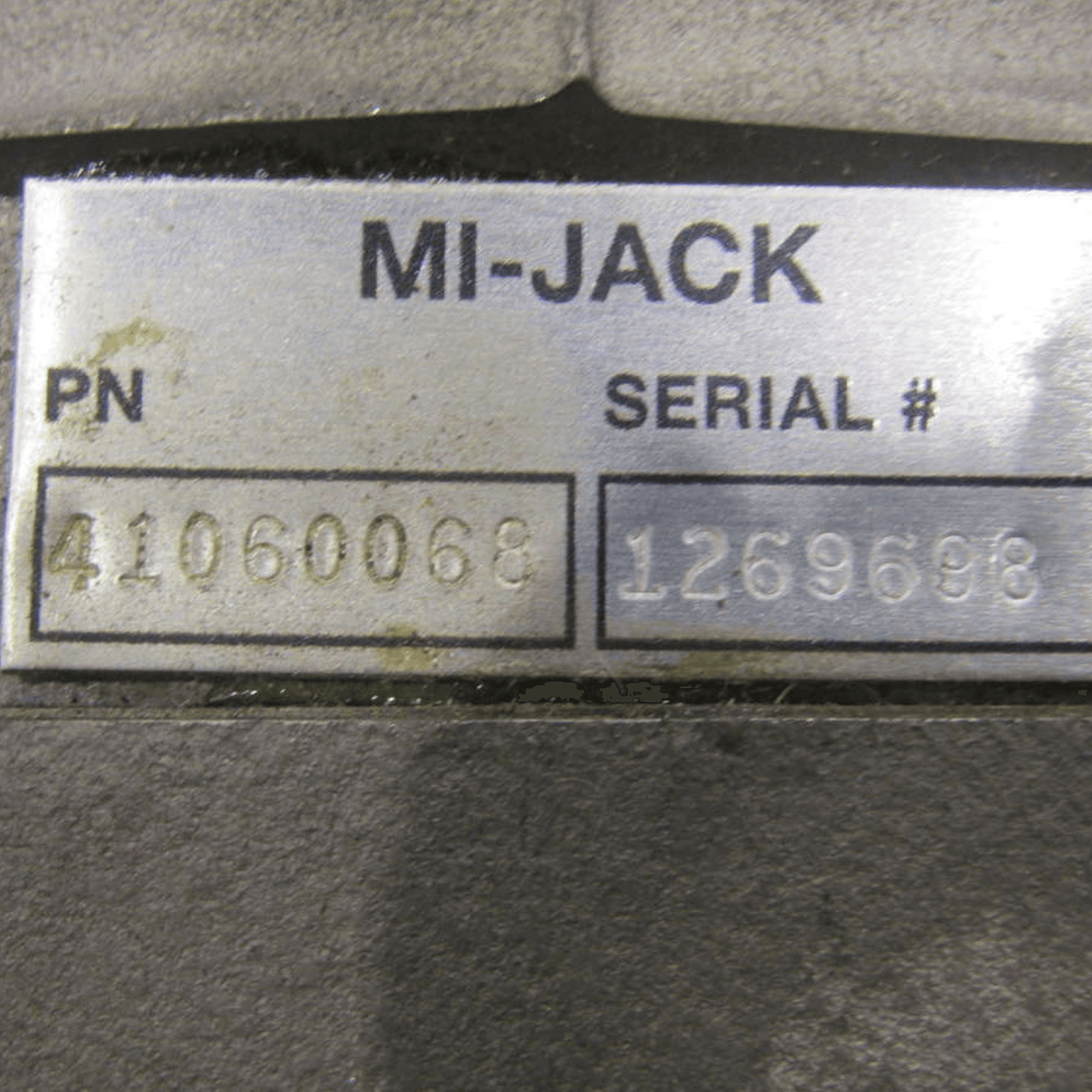 41060068 Mi-Jack Axial Piston Pump - Truck To Trailer