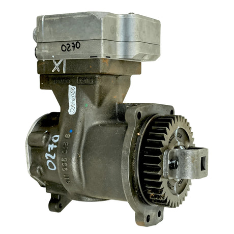 4962716 Genuine Cummins Air Compressor - Truck To Trailer