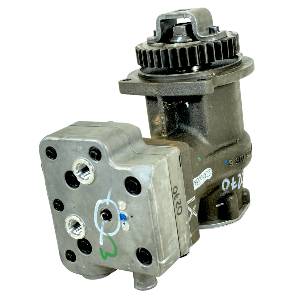 4318216 Genuine Cummins Air Compressor - Truck To Trailer