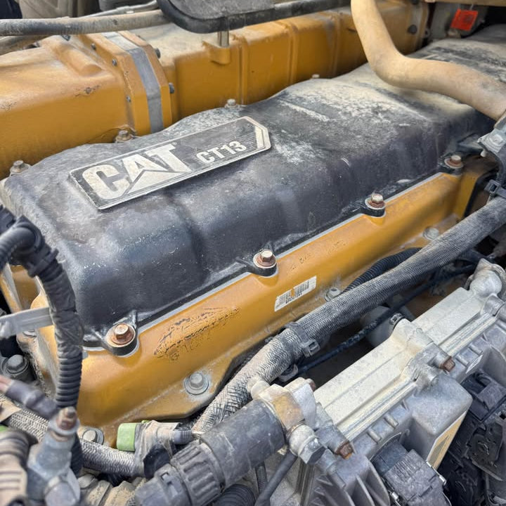 2013 Cat CT660 Tandem-Axle Dump Truck