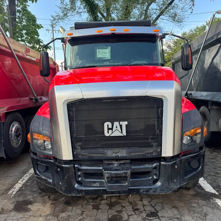 2013 Cat CT660 Tandem-Axle Dump Truck