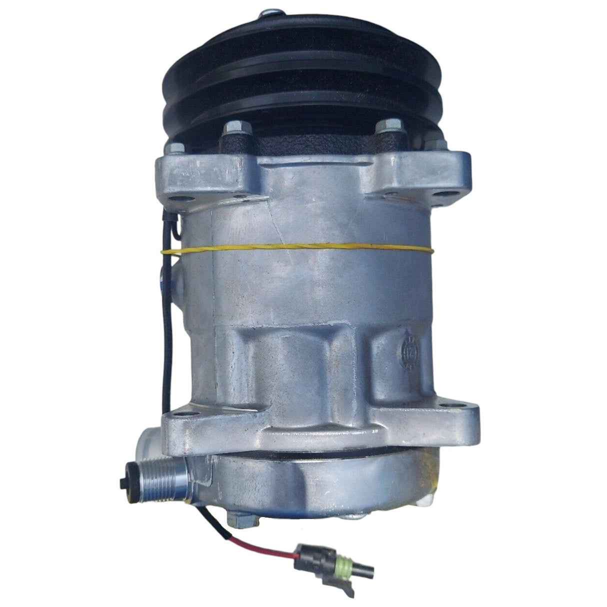 85130015 Genuine Volvo A/C Compressor.