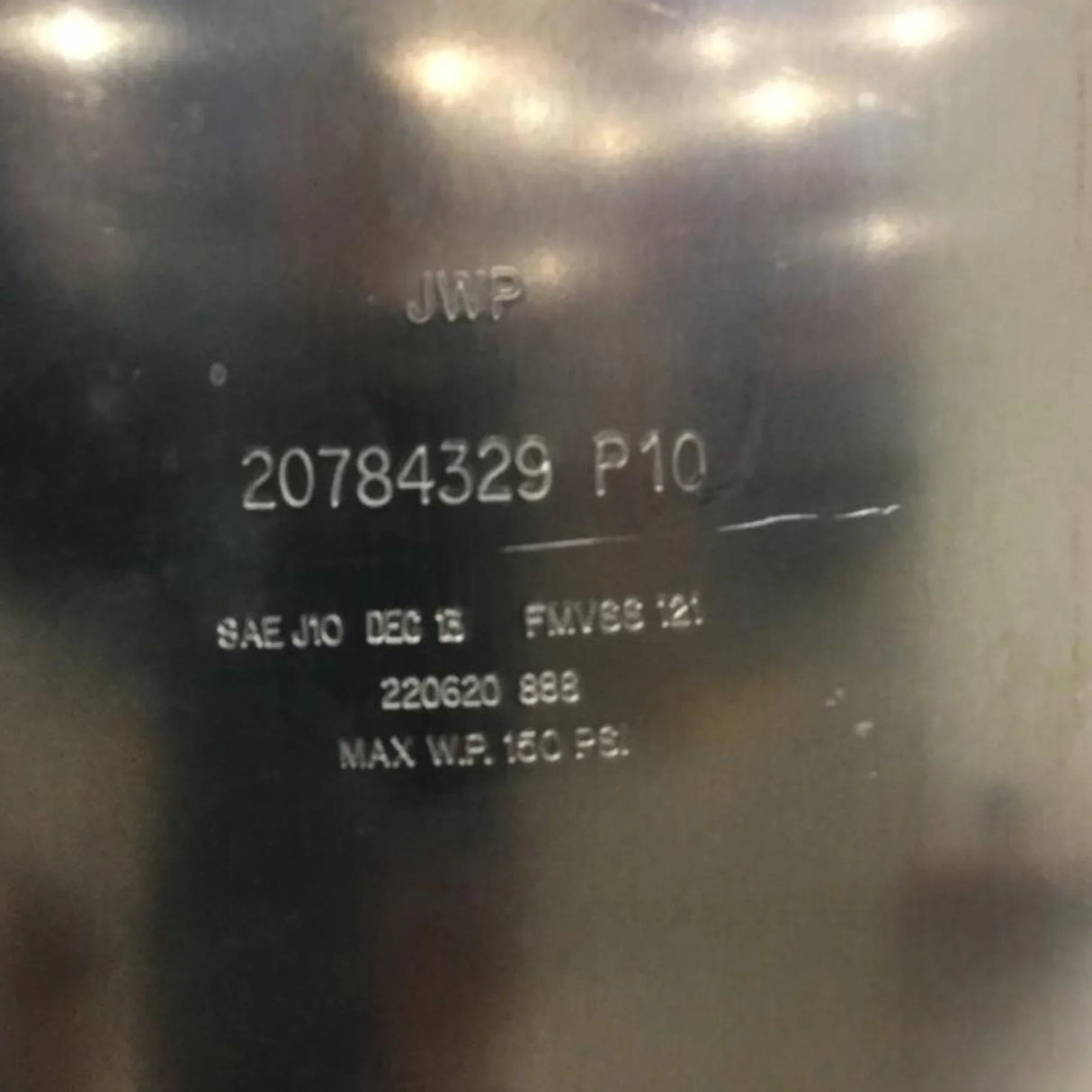 20784329 Genuine Mack Air Tank - Truck To Trailer