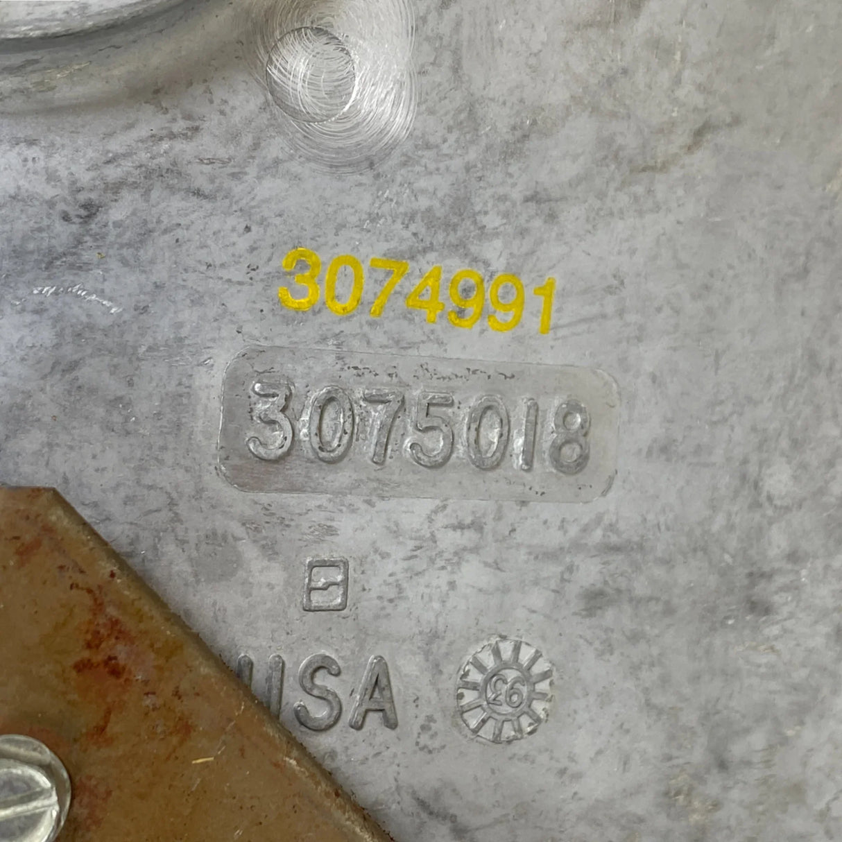 3074991 Genuine Cummins Rocker Lever Cover - Truck To Trailer