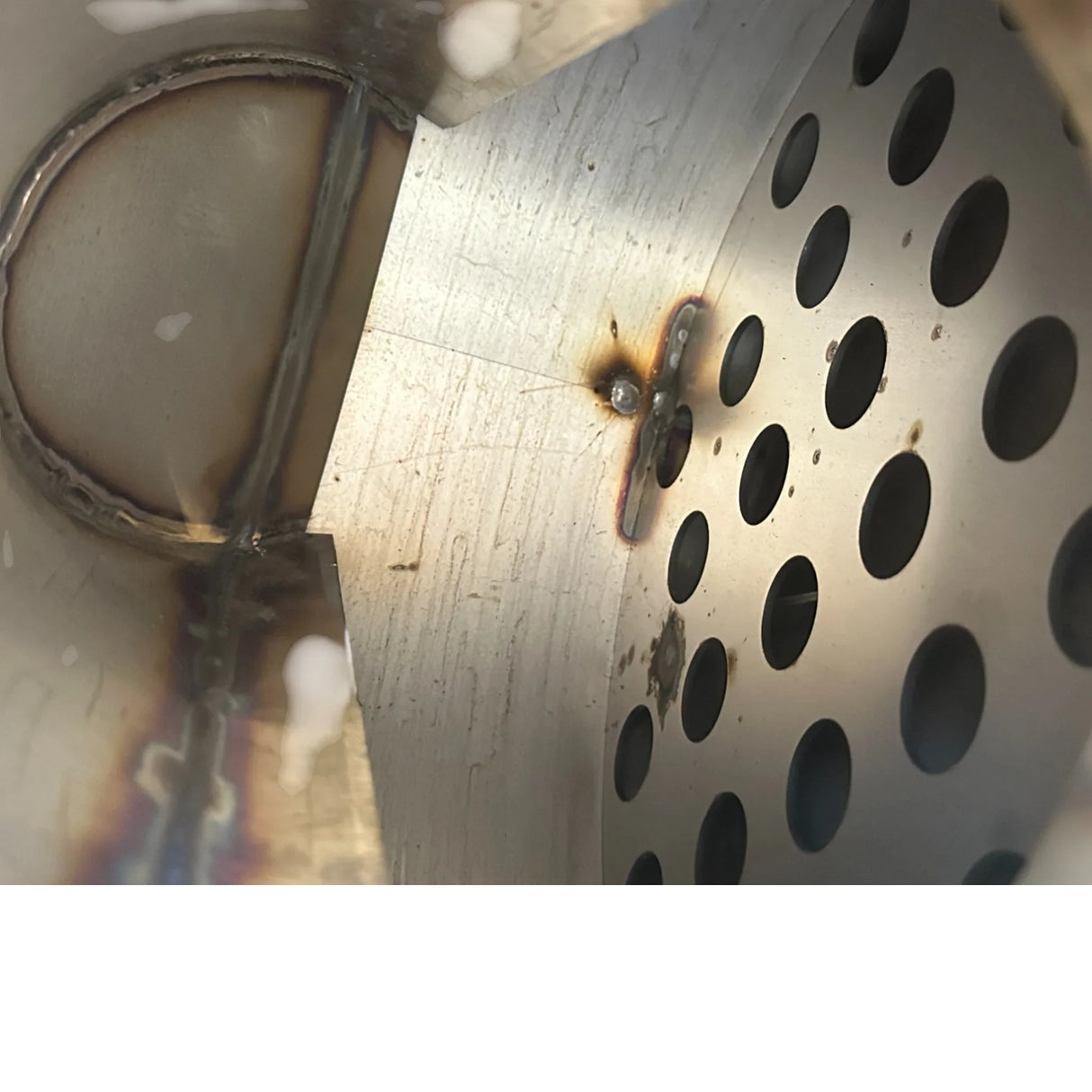 C0334-ID Genuine Roadwarrior DOC Diesel Oxygen Catalyst - Truck To Trailer