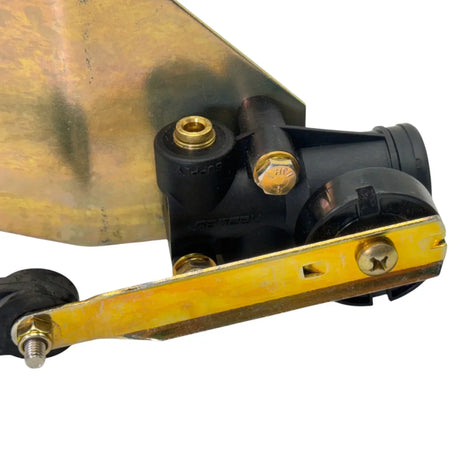 3595979C91 Genuine International Check Valve - Truck To Trailer