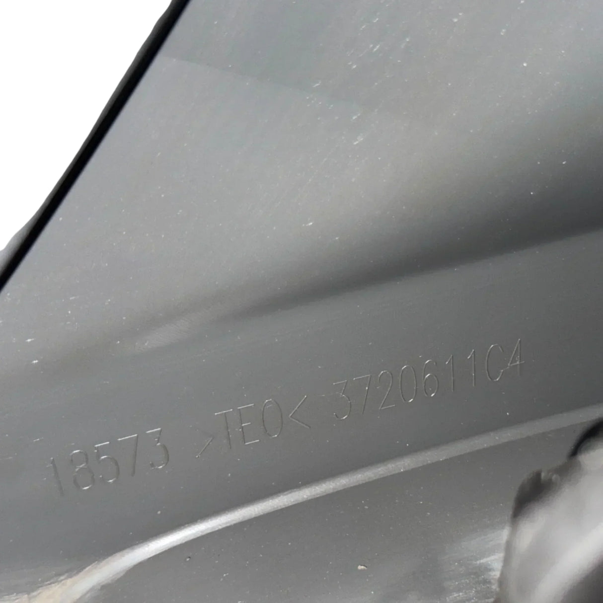 3720612C1 Genuine International Front Bumper - Truck To Trailer