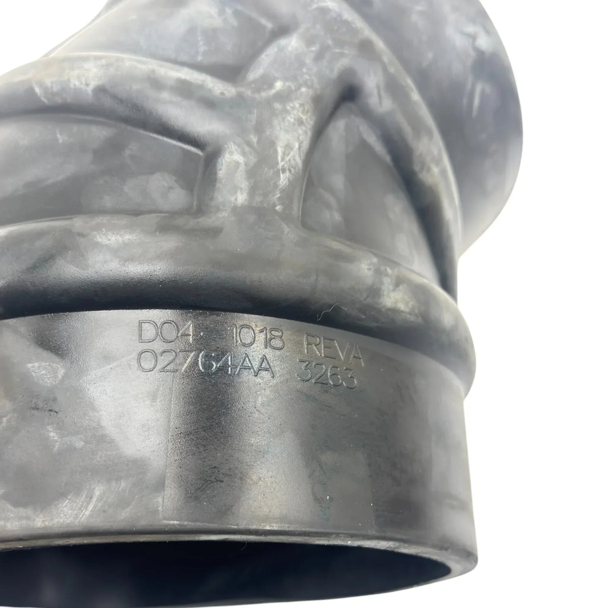 D041018 Genuine Paccar Elbow Tube 45 Degree - Truck To Trailer