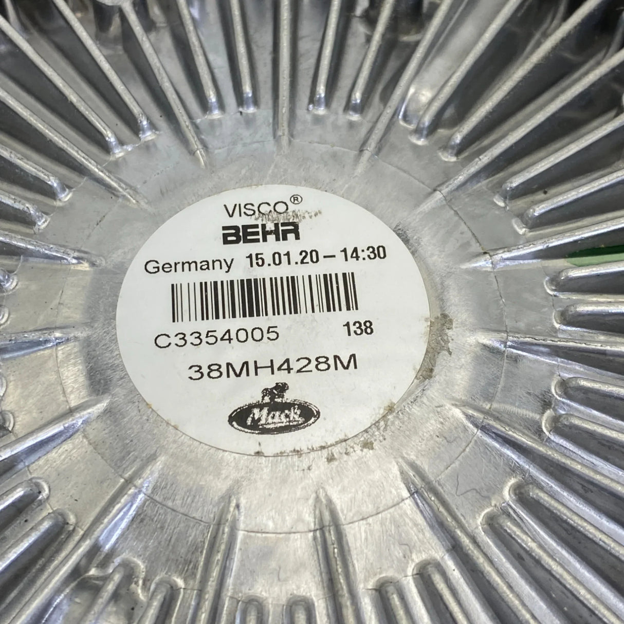 43MH53M Genuine Mack Fan Clutch For Volvo Mp8 - Truck To Trailer