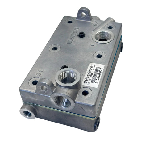 9125189222 Genuine Paccar Air Compressor Cylinder Head - Truck To Trailer