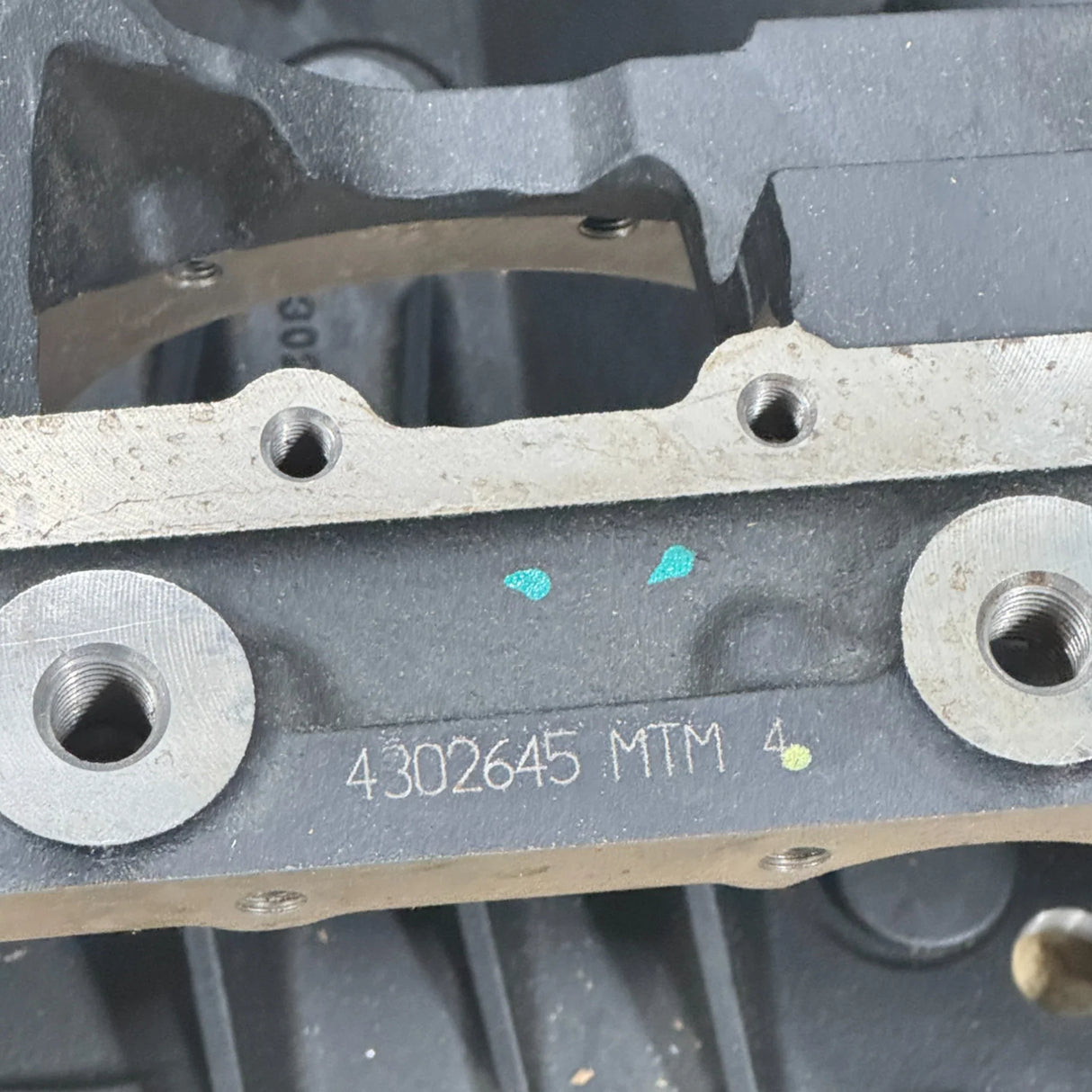 S-2348 Genuine Eaton Transmission Case Assembly - Truck To Trailer
