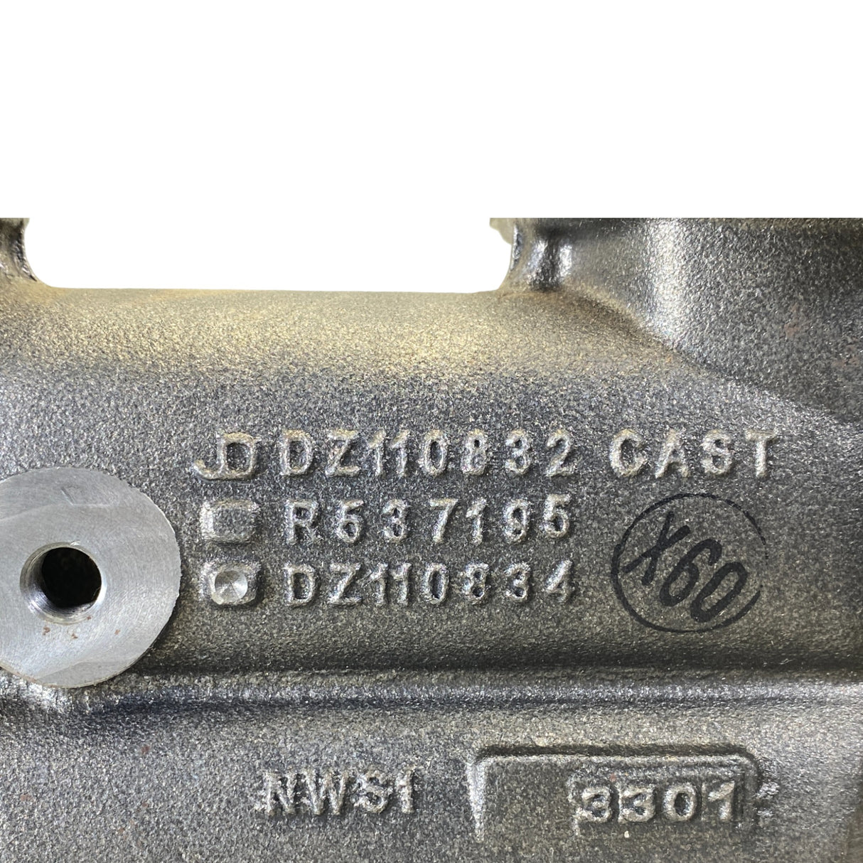 Dz110831 Genuine John Deere Exhaust Manifold