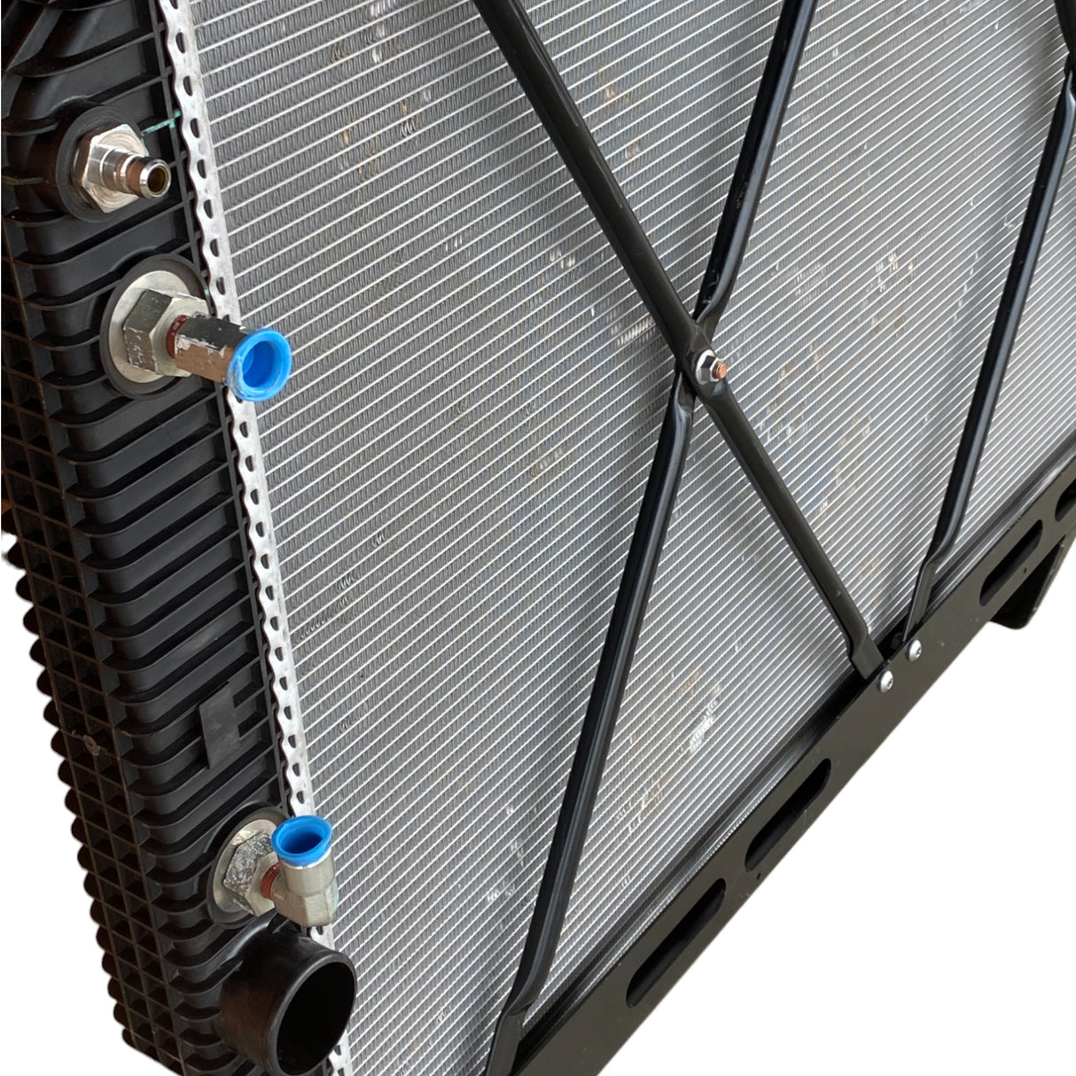 21504544 Genuine Volvo Radiator