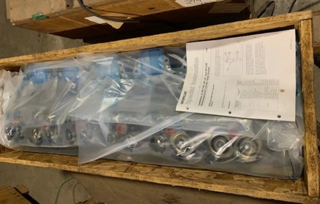 0R-4920 CAT Engine Cylinder Head Group
