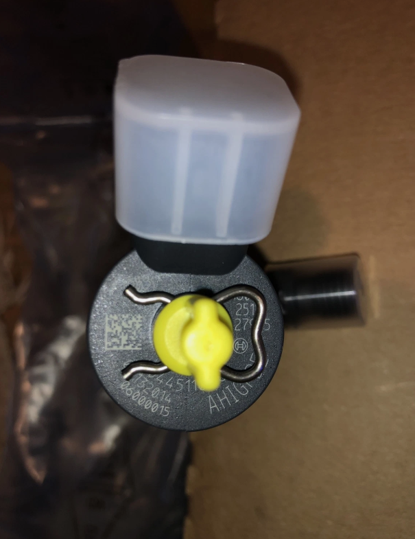 0413 2014 Deutz Fuel Injector