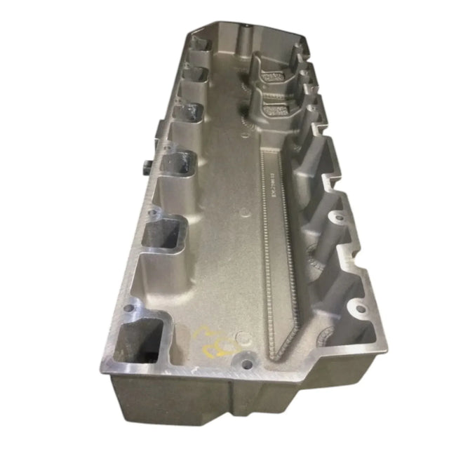 1824783C2 International Valve Cover - Truck To Trailer