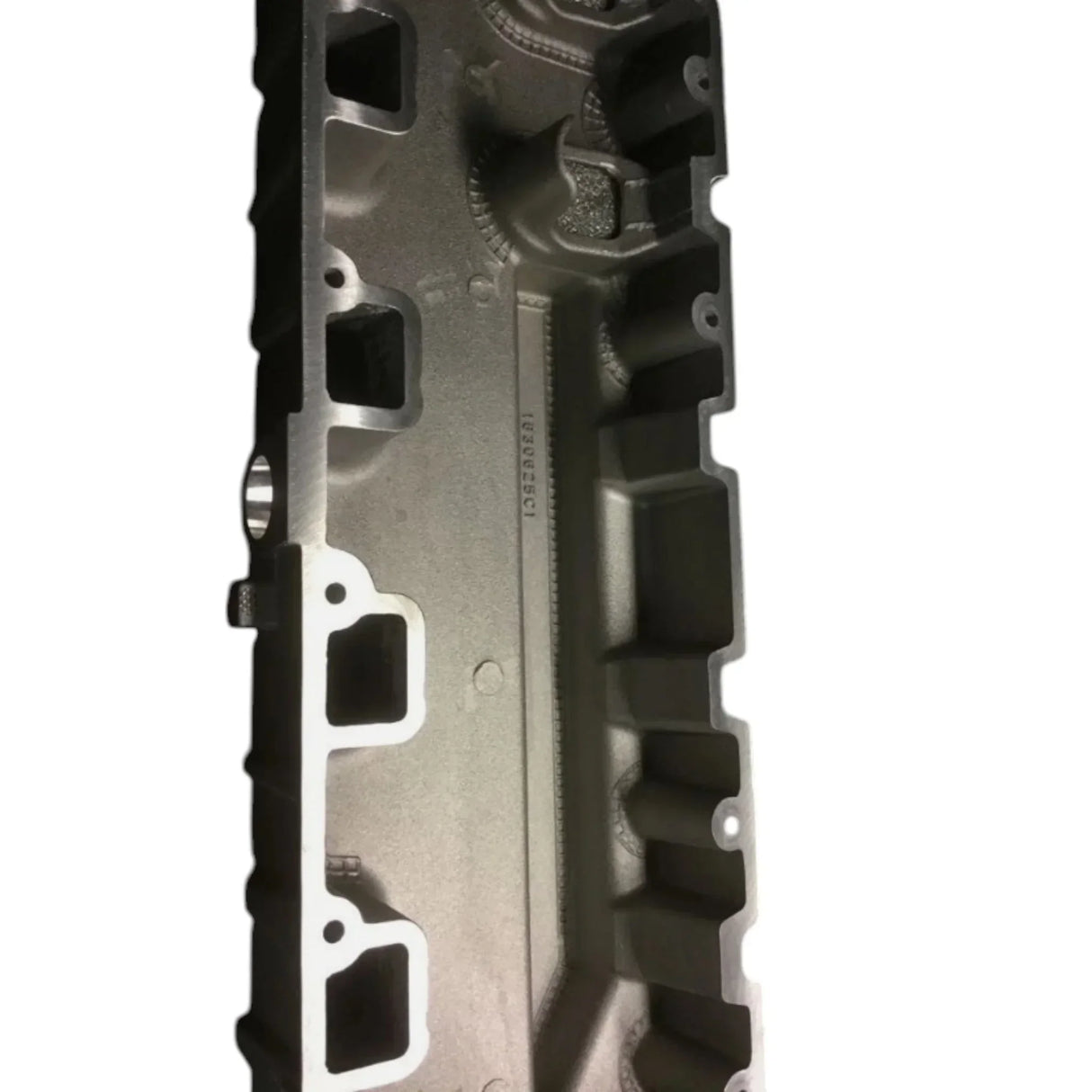 1824783C2 International Valve Cover - Truck To Trailer