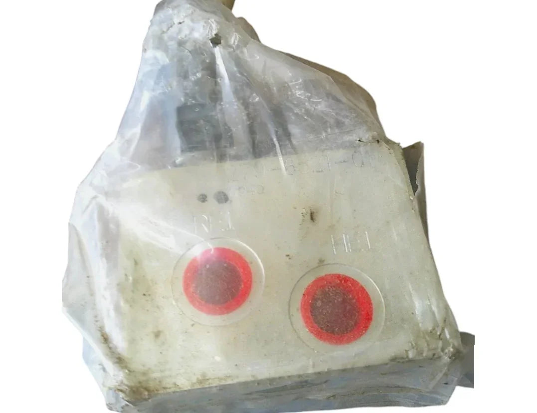 279-6521 CAT Valve GP-MTG - Truck To Trailer