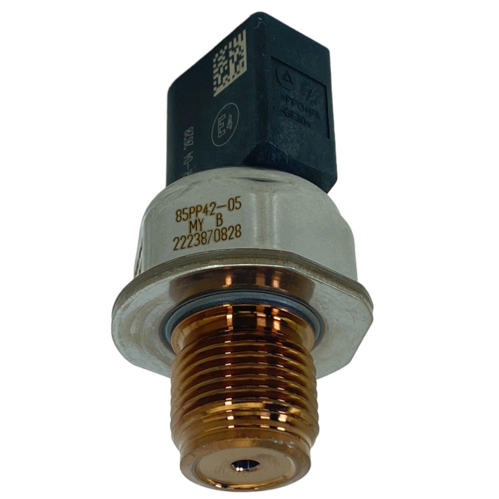 A0101538228 Genuine Detroit Diesel Fuel Rail Pressure Sensor