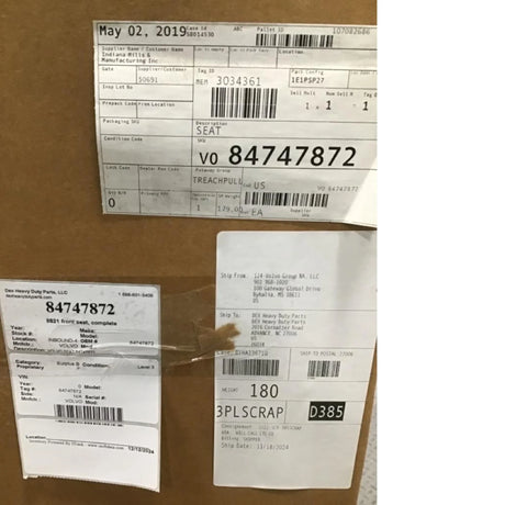 84747872 Genuine Mack Seat - Truck To Trailer