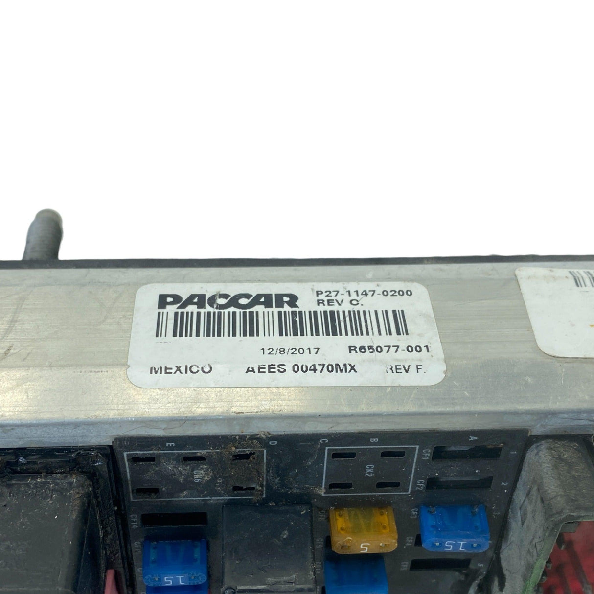 P27-1147-0200 Genuine Paccar Fuse Box Assembly - Truck To Trailer