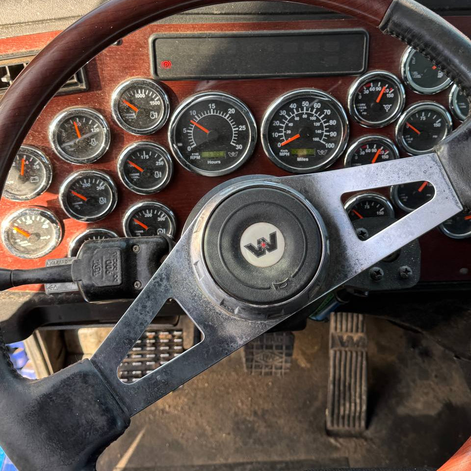 2019 Western Star 4900SB Quad-Axle Dump Truck