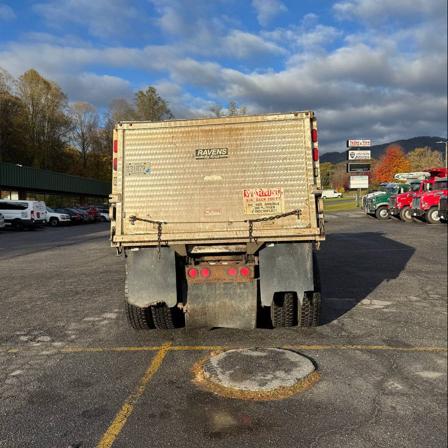 2019 Western Star 4900SB Quad-Axle Dump Truck