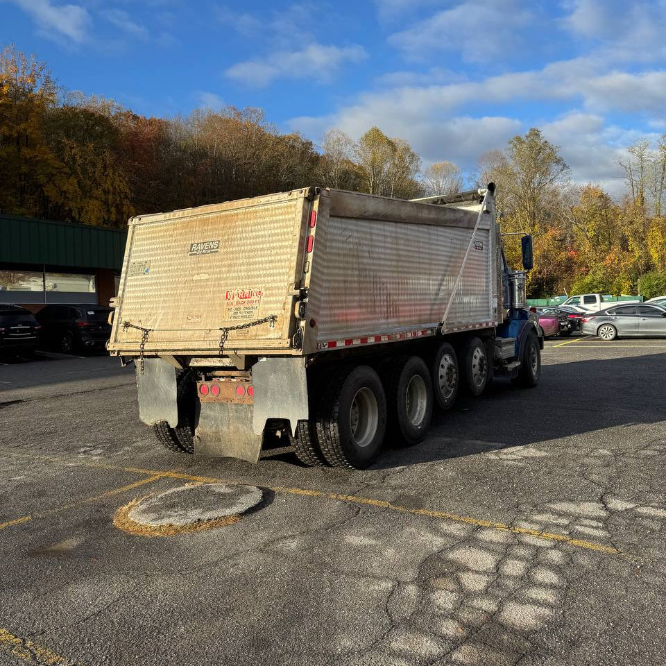 2019 Western Star 4900SB Quad-Axle Dump Truck