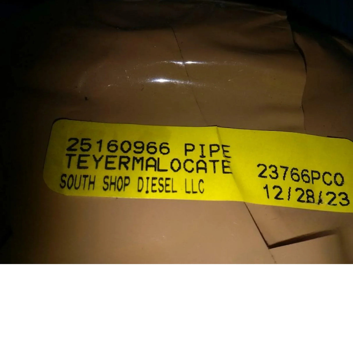 25160966 Genuine Mack Pipe - Truck To Trailer