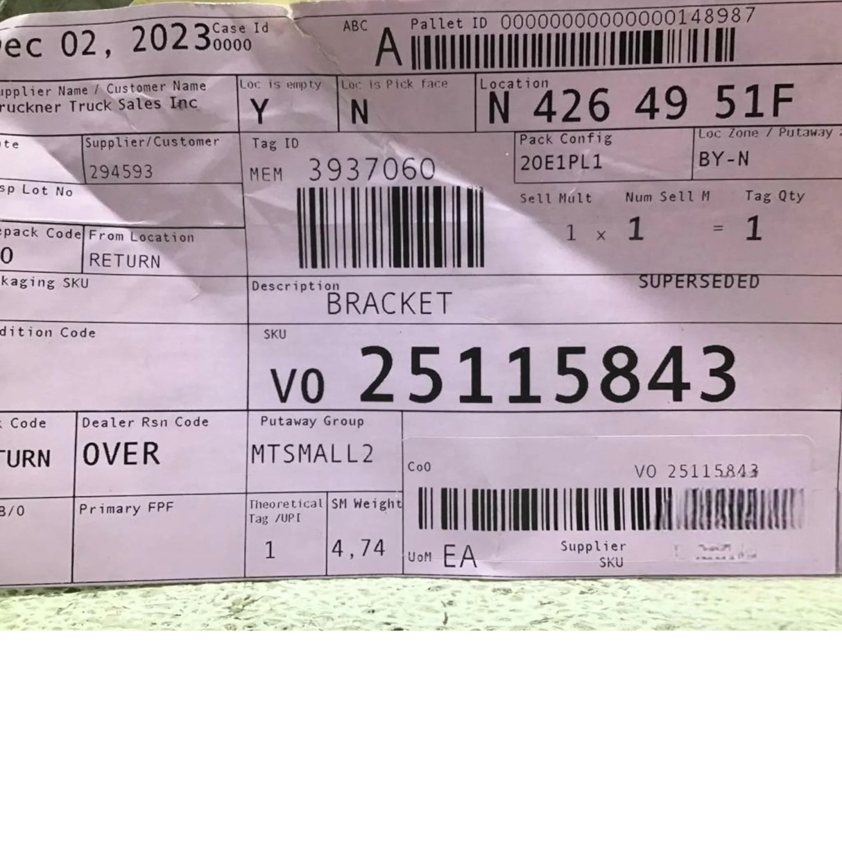 25115843 Genuine Volvo Bracket - Truck To Trailer