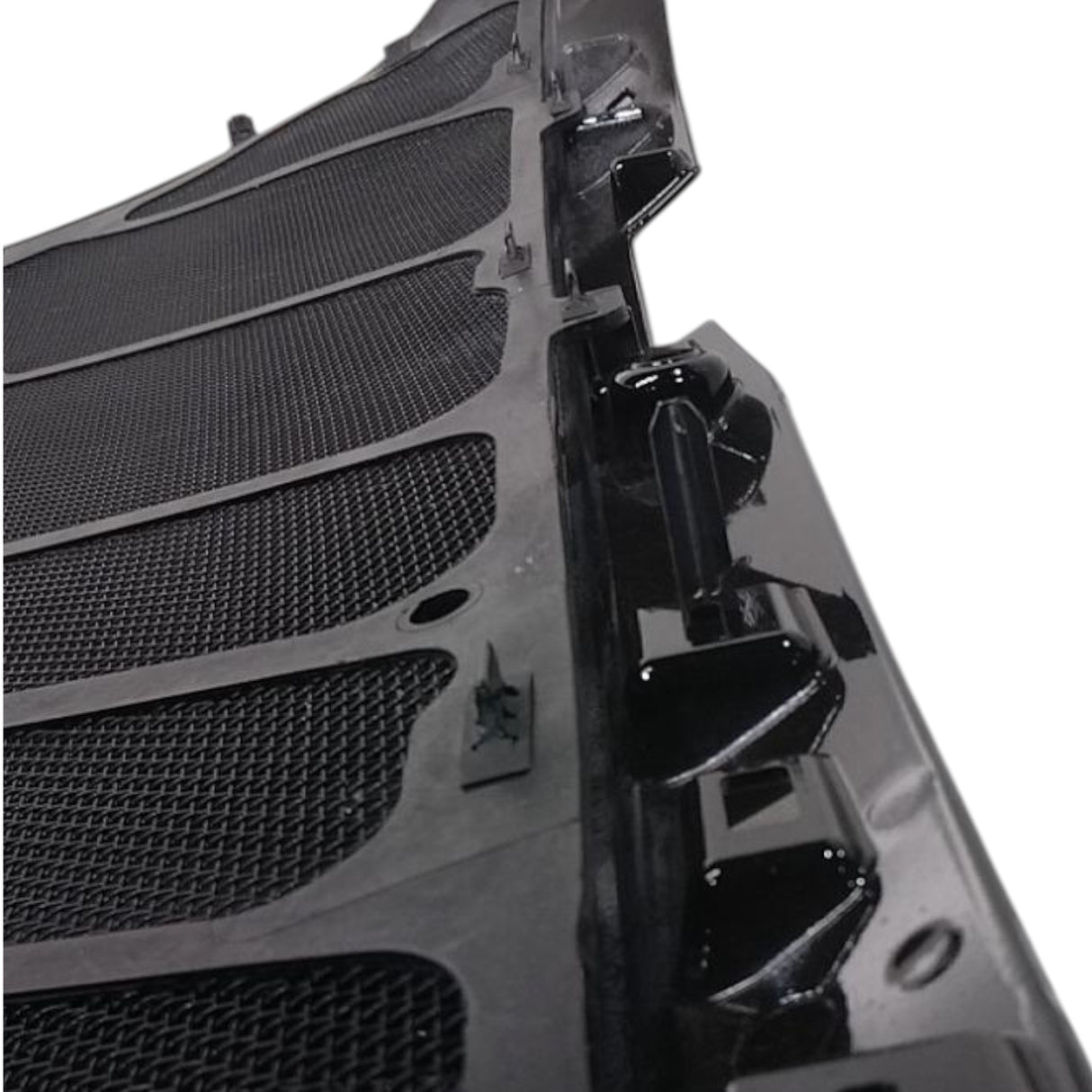 24735097 Genuine Mack Grille