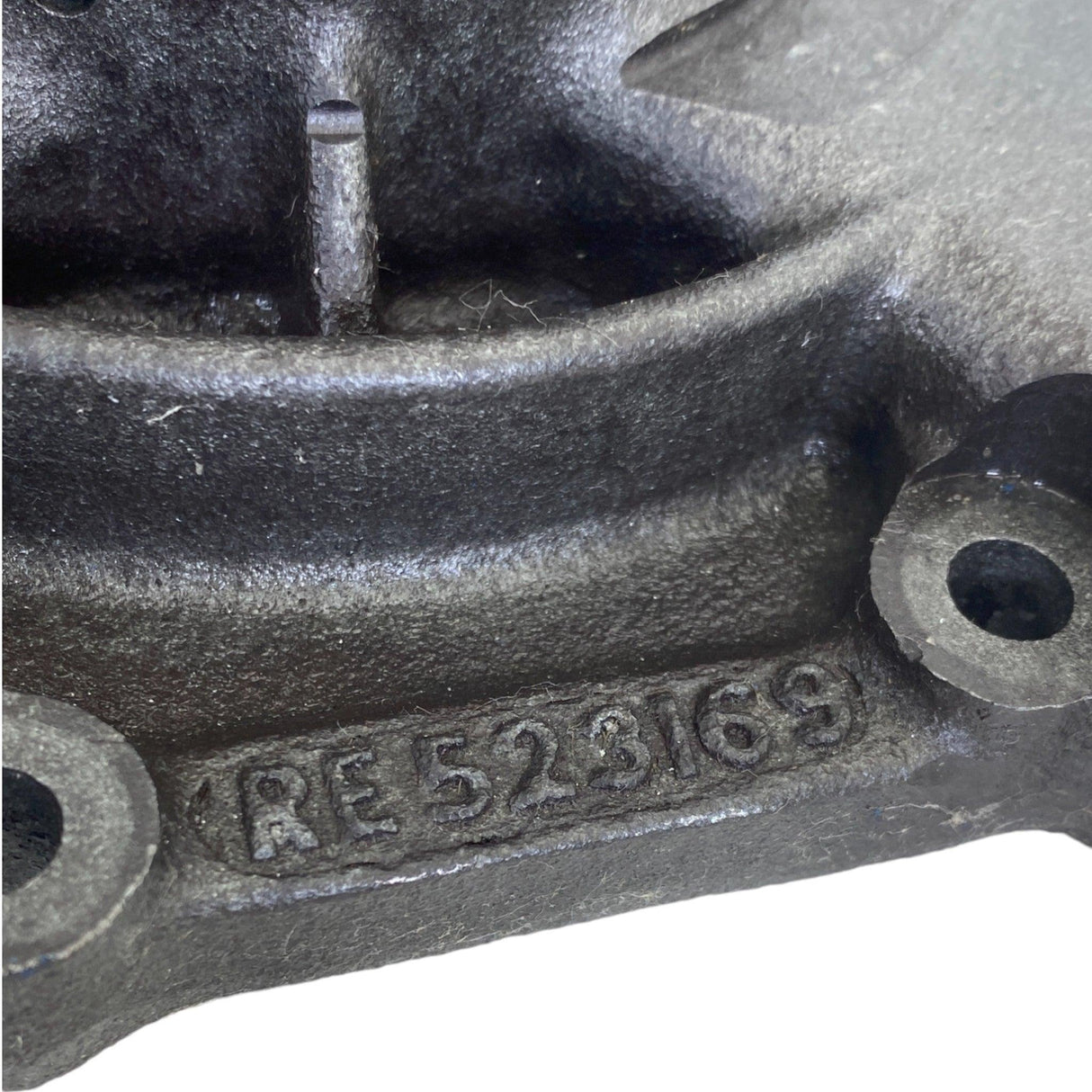 RE523169 Genuine John Deere Water Pump - Truck To Trailer