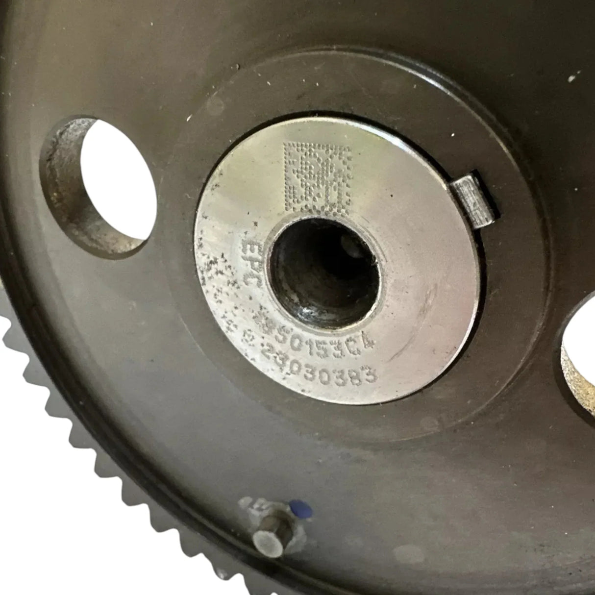 1850153C4 International Camshaft With Gear And Retainer - Truck To Trailer