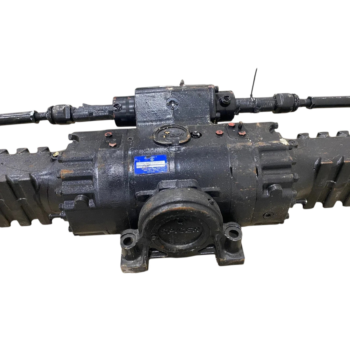 1295952GT JLG Front Axle Dana 223