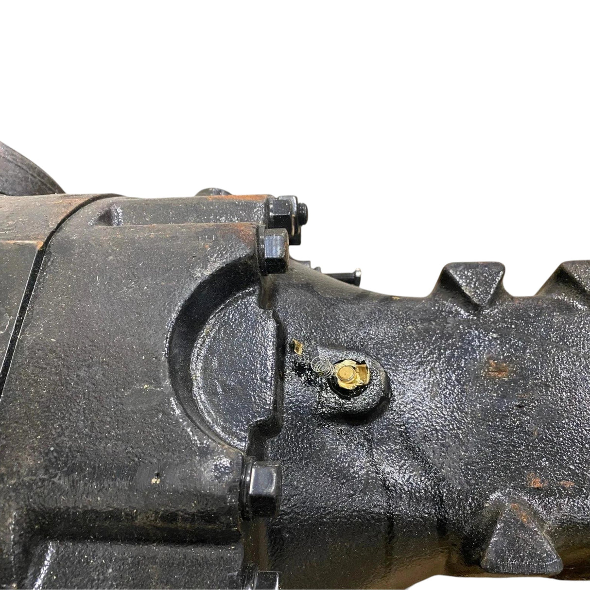 1295952GT JLG Front Axle Dana 223