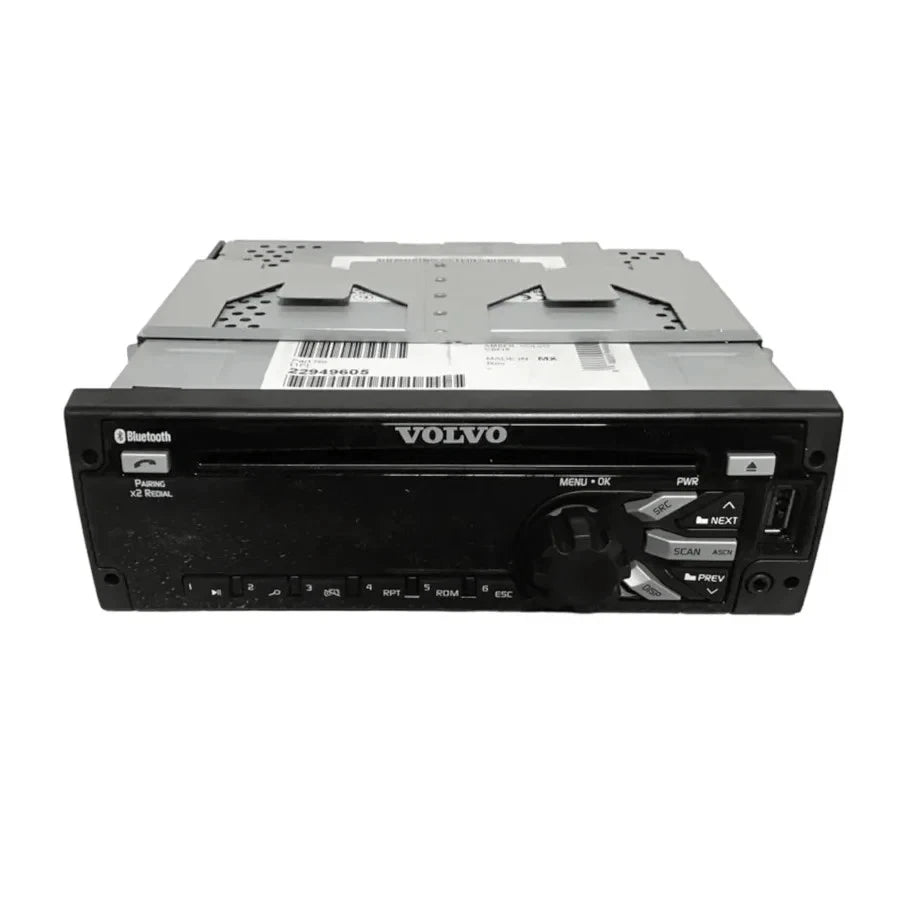 24197490 Genuine Volvo Radio With Tape And/Or Cd Player 12V