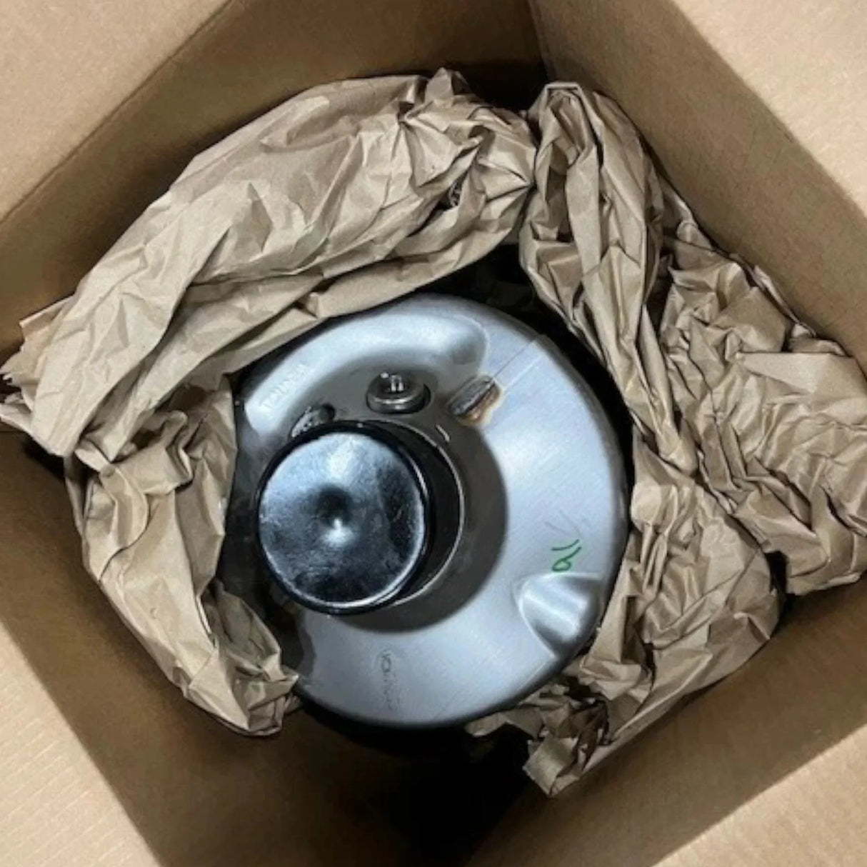 2073128X Genuine Paccar Outlet Catalyst Moule - Truck To Trailer