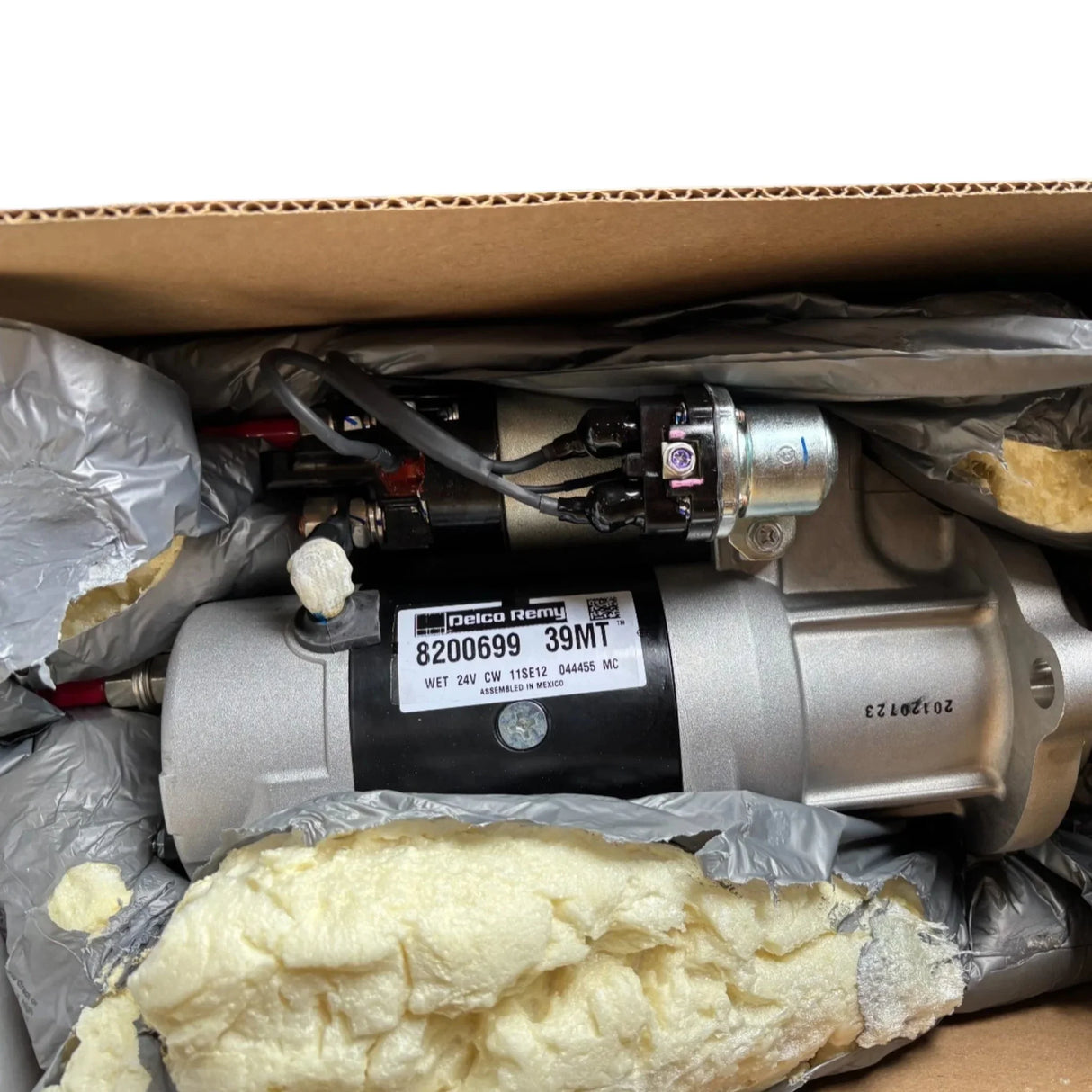 8200699 Genuine Delco Starter - Truck To Trailer