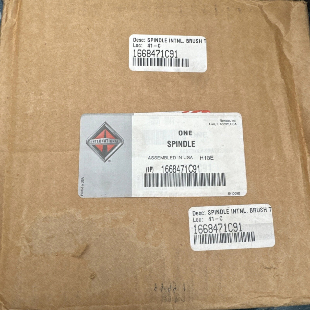 1668471C91 Genuine International Spindle Steer Knuckle