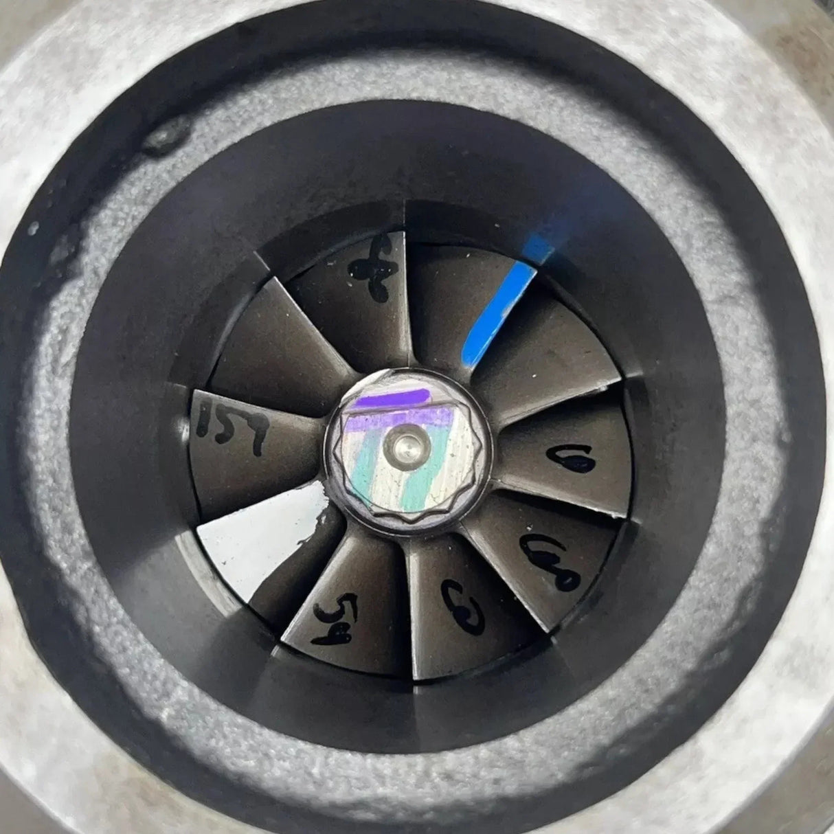 DZ108097 Genuine John Deere S200 Turbocharger With Actuator - Truck To Trailer