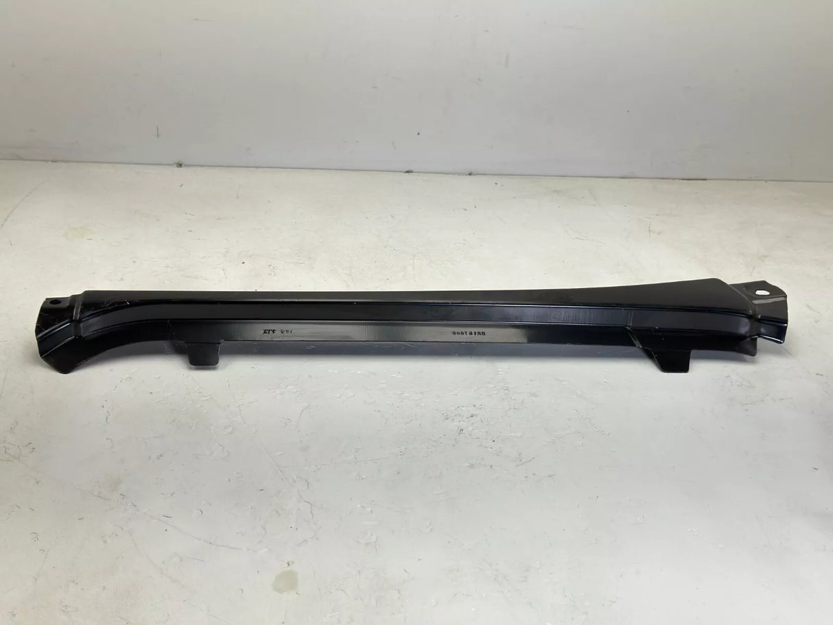 18-62157-000 Genuine Freightliner Left Side Lower A Pillar Trim Panel